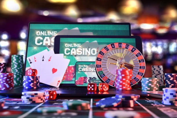 Slot game interface showing reels and bet controls on hunian138